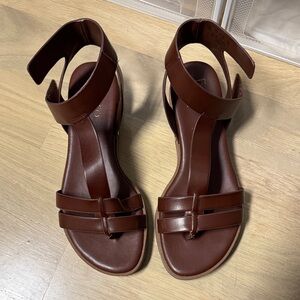 Elegant Brown Leather Sandals